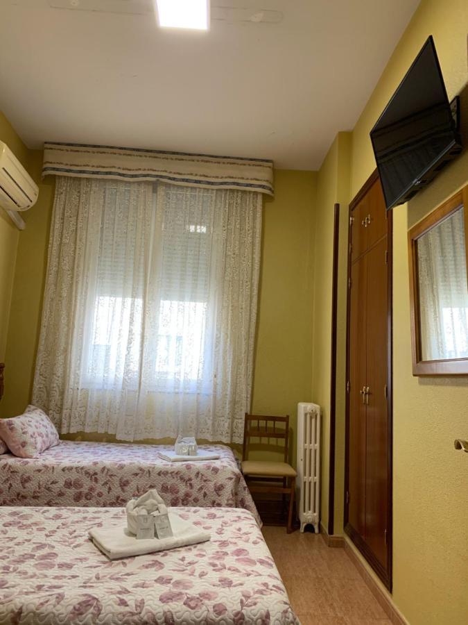 Hostal Internacional Madrid Luaran gambar